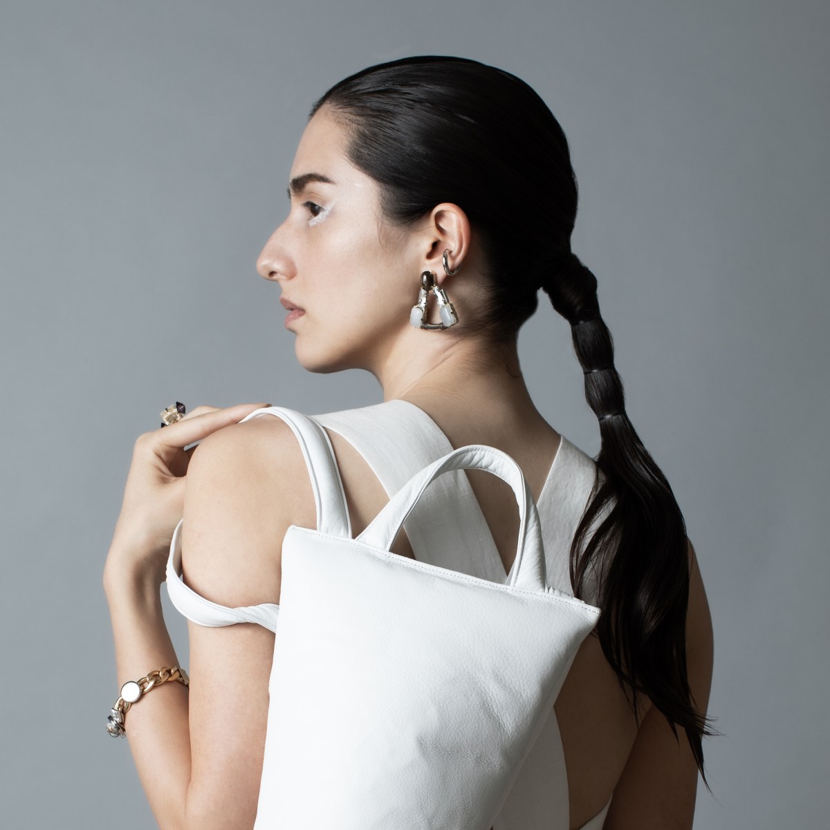 PROJECT 01 :&nbsp;LOOK2