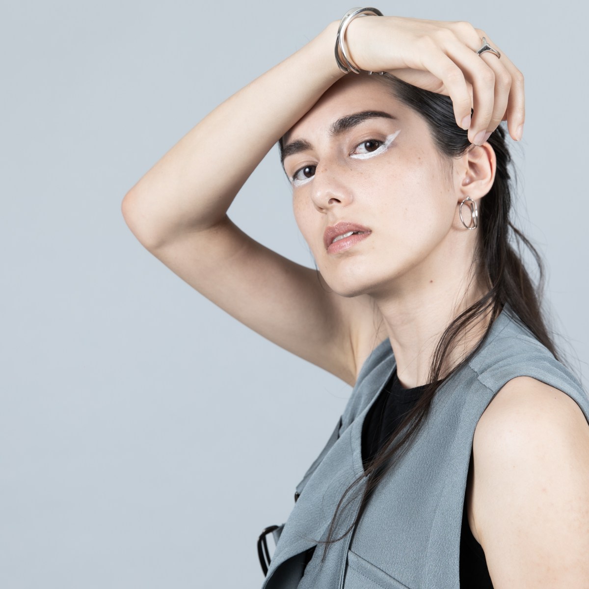 PROJECT 01 :&nbsp;LOOK1