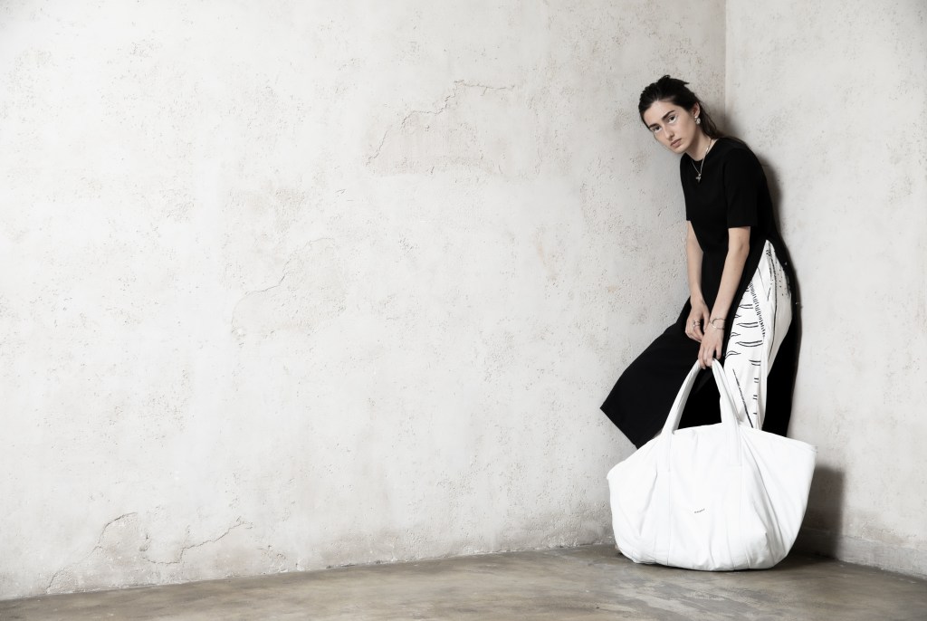 PROJECT 01 :&nbsp;LOOK5